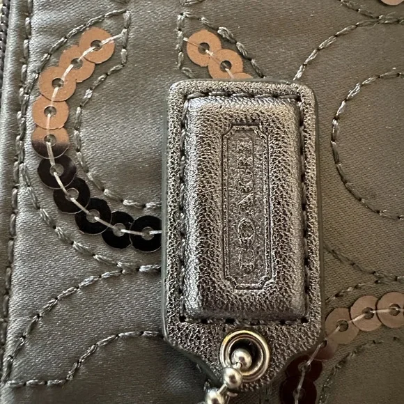 Coach Gray Pop Art Sequin & Satin Clutch or Wristlet. - Picture 4 of 16
